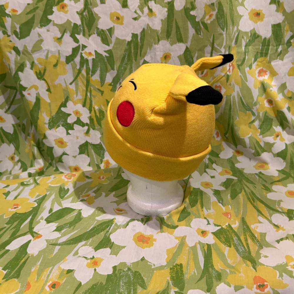 POKEMON PIKA WINKING ONE SIZE FITS ALL BEANIE. - Picture 7 of 8